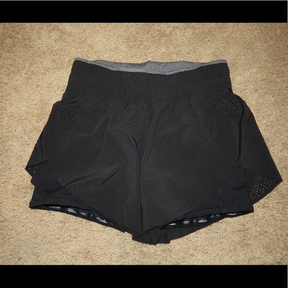 Lululemon Laser Speed Train Short *4.5" - Picture 4 of 6